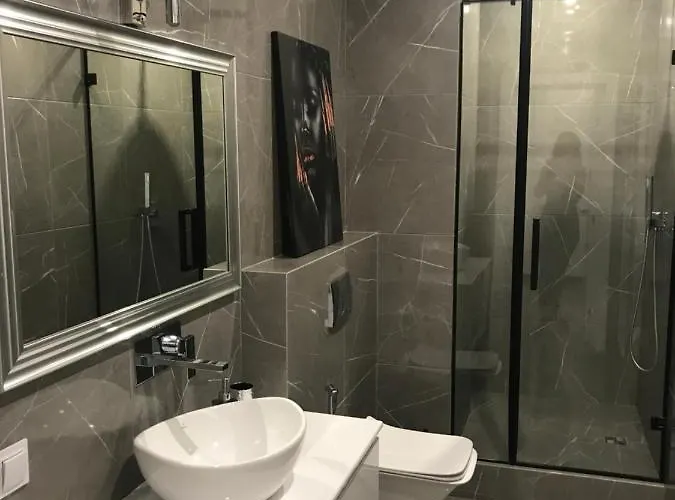 Aquamarine Apartment *